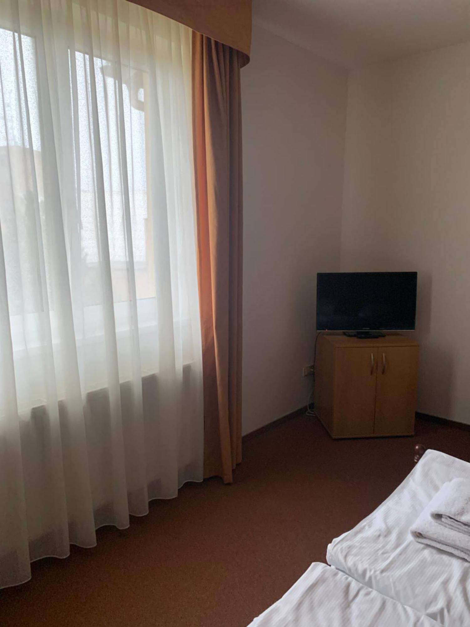 Sporthotel Patriot Літомержице Екстер'єр фото